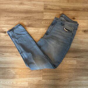 Old Navy High-Rise Wow Super-Skinny 16 Long